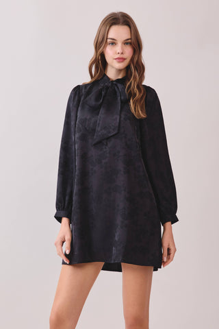 Oversized Bowtie Mini