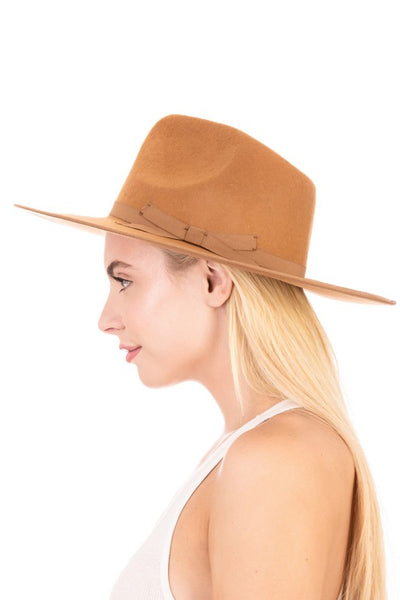 Firm Brim Hat With Bow Detail Nude