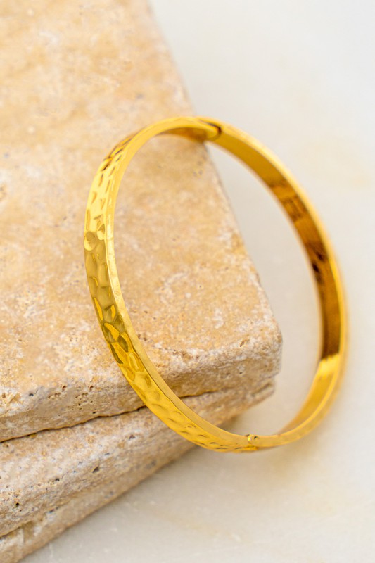 Hammered Bangle Gold
