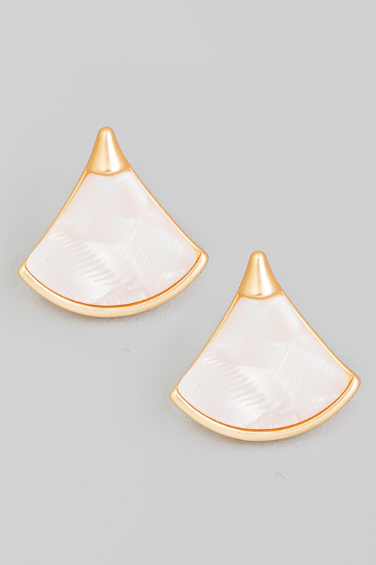 Sector Shape Stud Earrings WHT