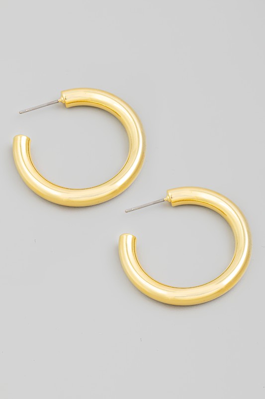 Open Circle C Hoop Earrings Gold