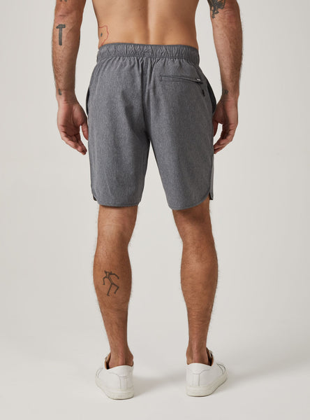 Core Active Short — Light Grey