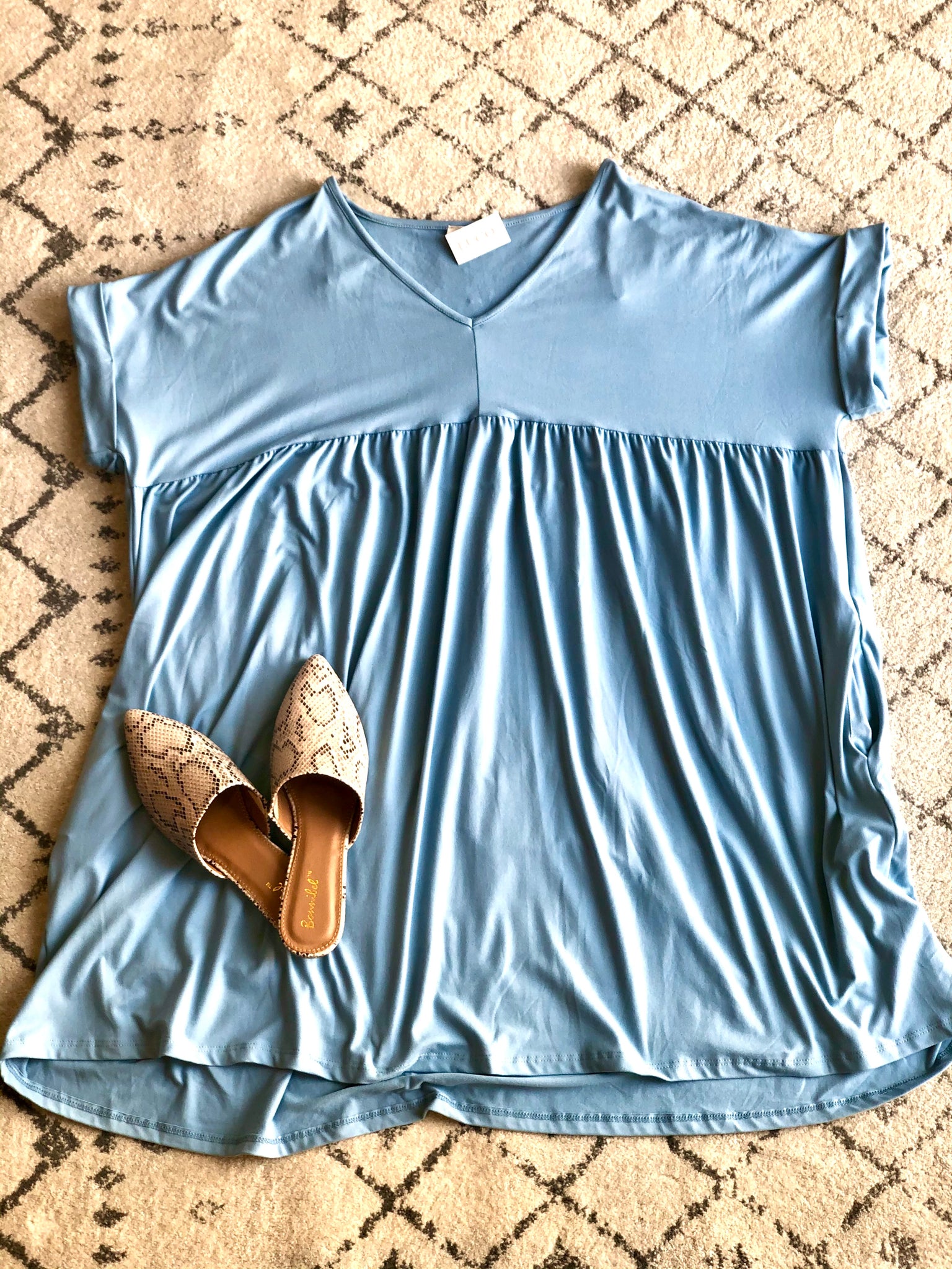 V-Neck Dress with Pockets Chambray