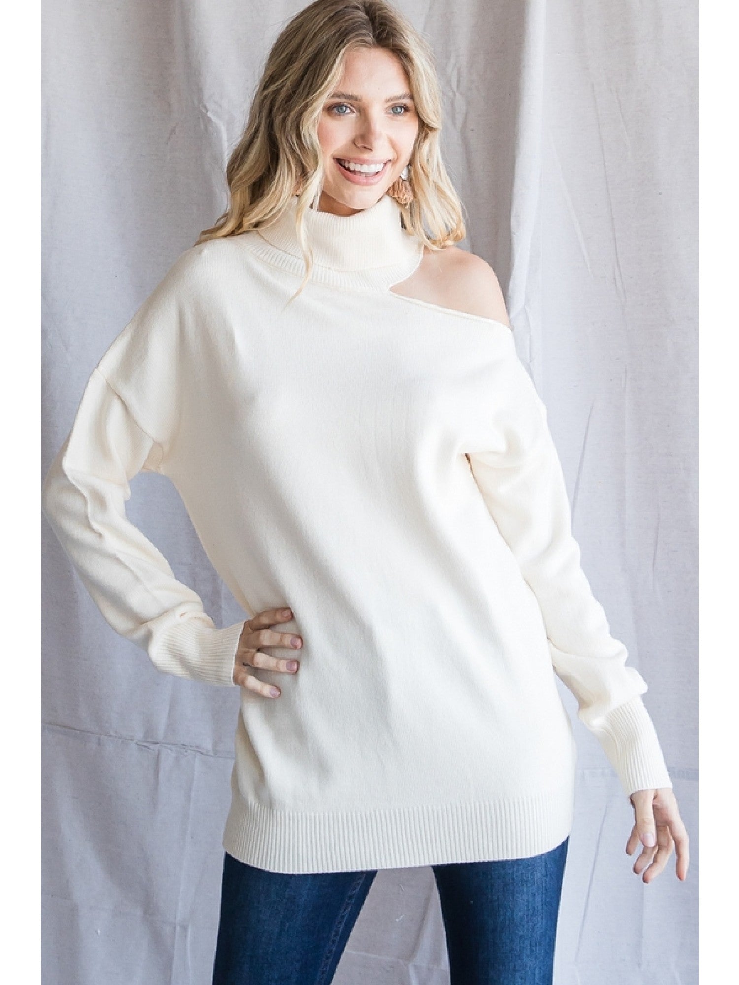 Open Shoulder Sweater Ivory